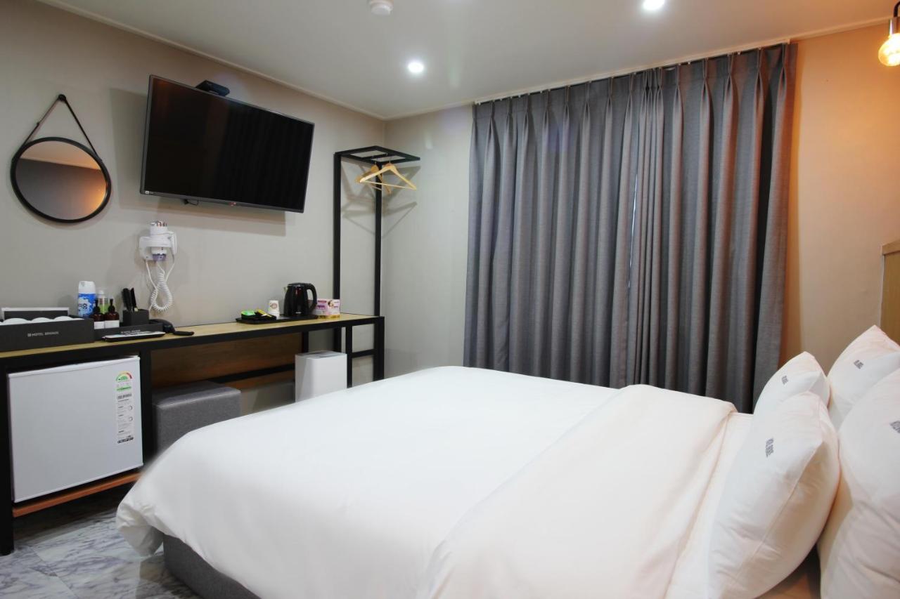 Bronze Hotel Changwon Exterior photo